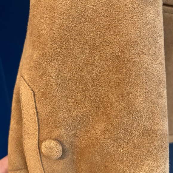 Lined suede camel blazer. - Picture 5 of 8